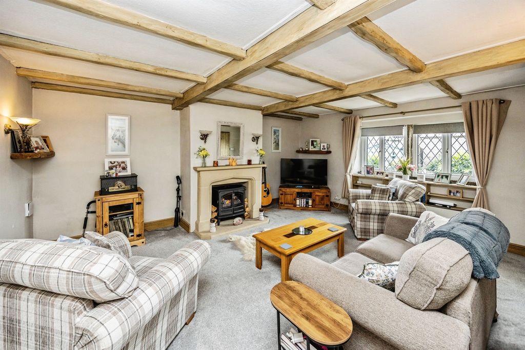 Property photo 2 of 18