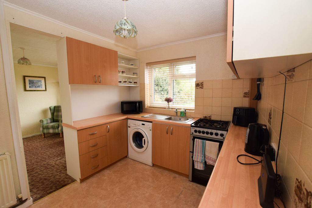 Property photo 3 of 21