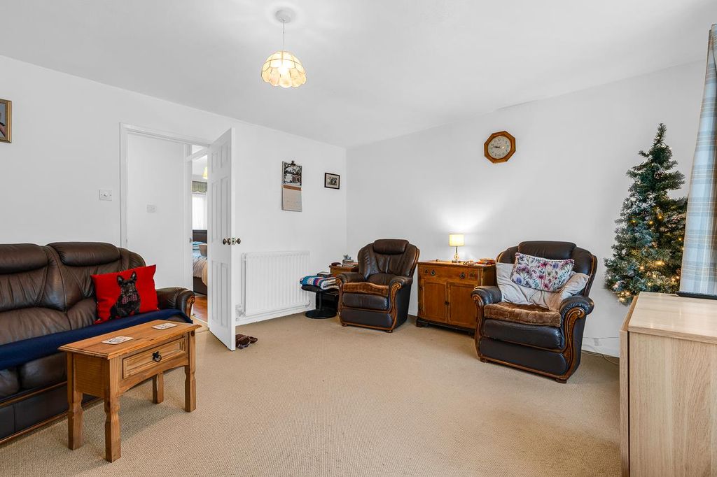 Property photo 3 of 12 Internal-S-10.Jpg