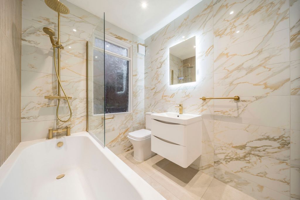 Property photo 1 of 6 Picture No. 10