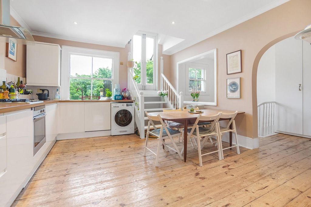 Property photo 2 of 13 Kitchen Diner (3).Jpg
