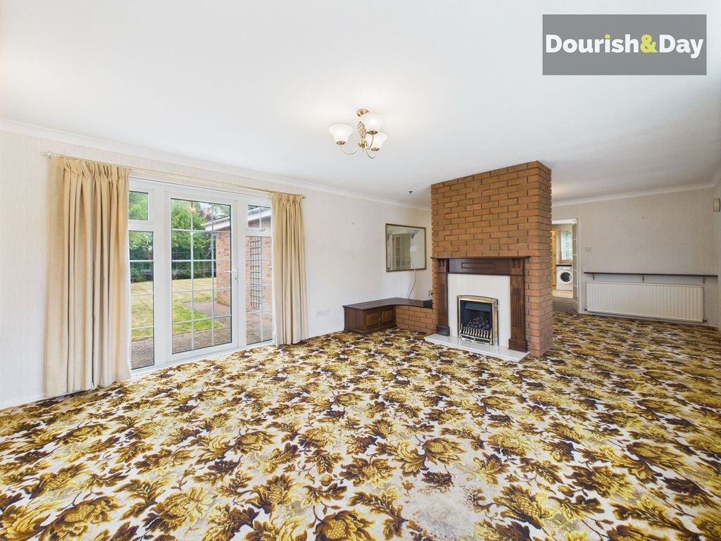 Property photo 2 of 16 Living / Dining Room
