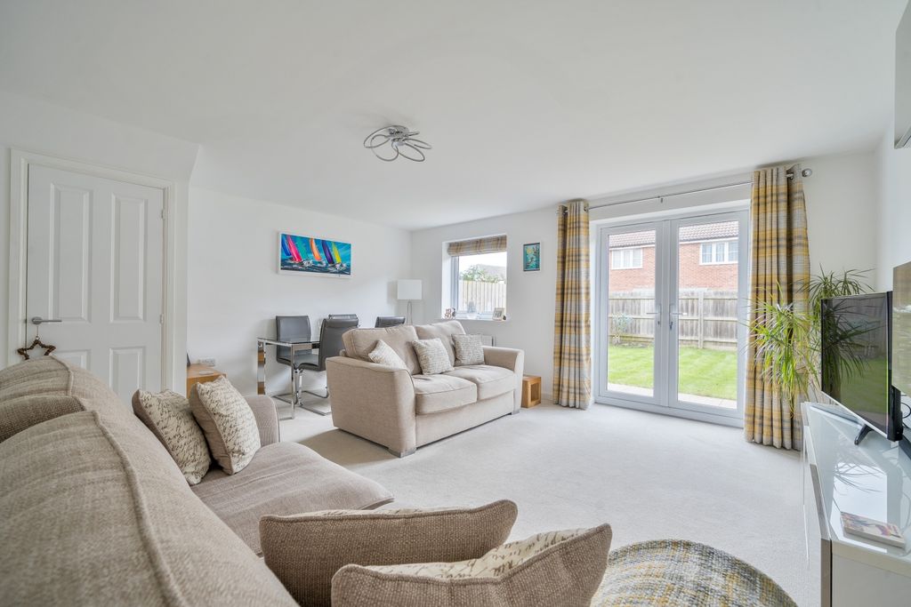 Property photo 3 of 20 1418461-19-699c3A7c62c5c