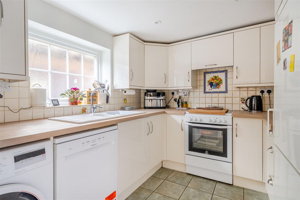 Property photo 3 of 19 1376198-6-6915B69466A09.Jpg