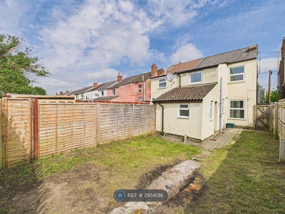 Property photo 3 of 27