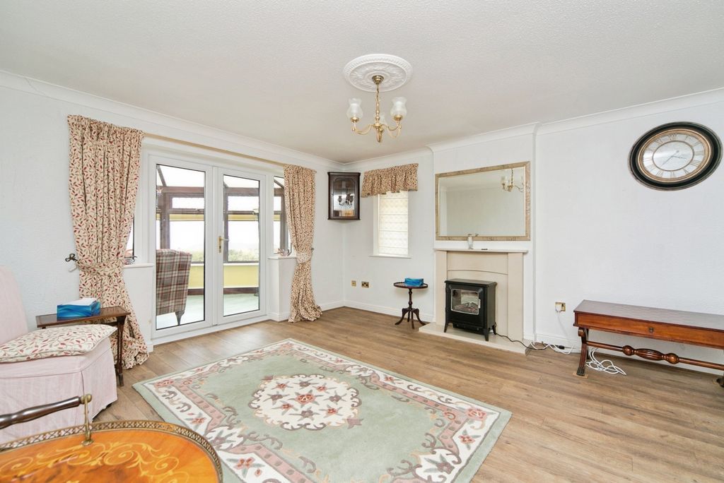 Property photo 2 of 13 Pbox-Img.Jpg