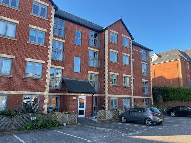 Property photo 1 of 11