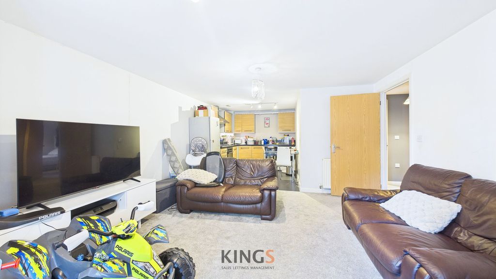 Property photo 3 of 10