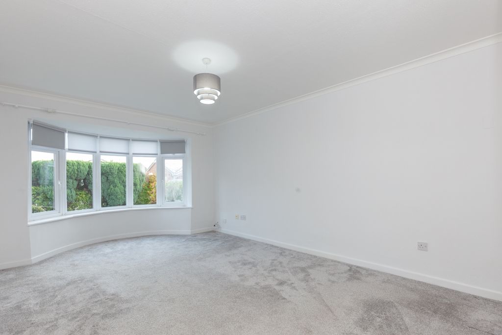 Property photo 1 of 8 177988