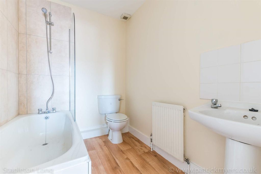 Property photo 2 of 7 We-Cw0Unoeq4B8F8P4Zkwa.Jpg