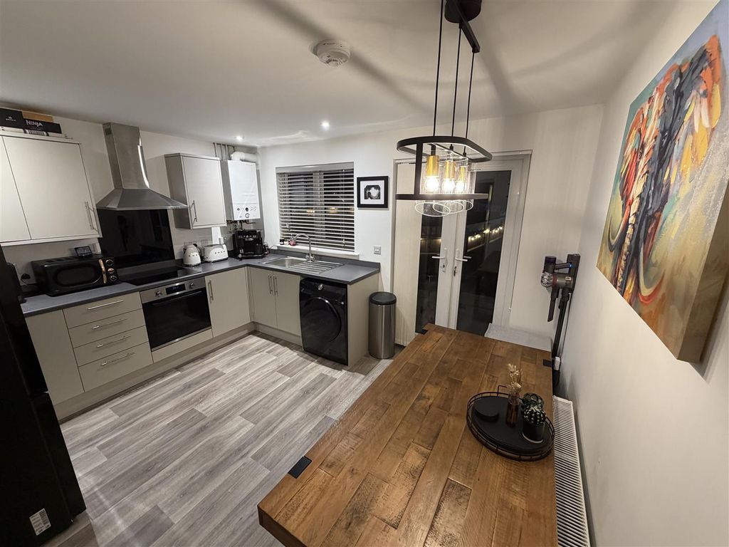 Property photo 3 of 11 Img_2436 2.Jpeg