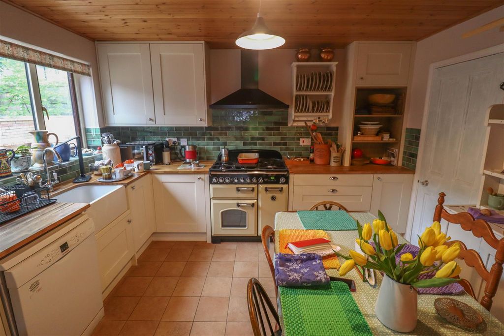 Property photo 2 of 24 Img_2459.Jpg