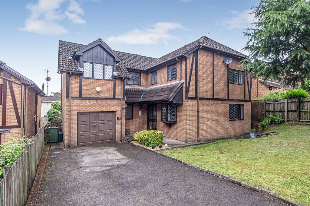 Property photo 1 of 39