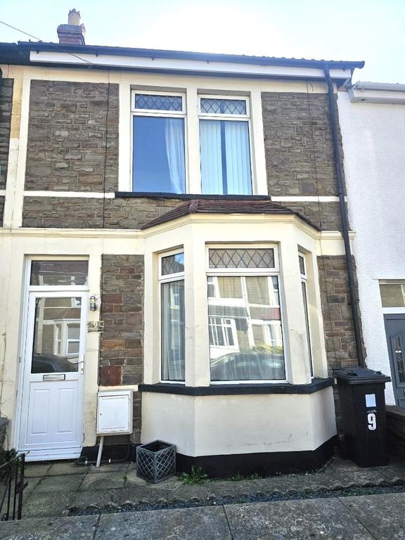 Property photo 1 of 15 Outside