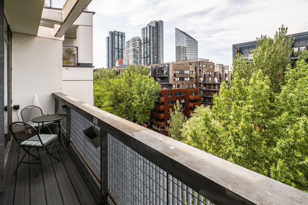 Property photo 3 of 21 Union Wharf
