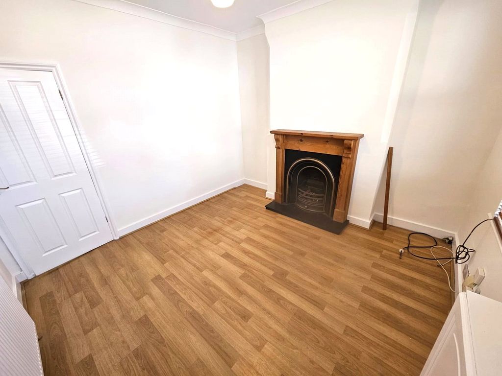 Property photo 2 of 8 Picture No. 03