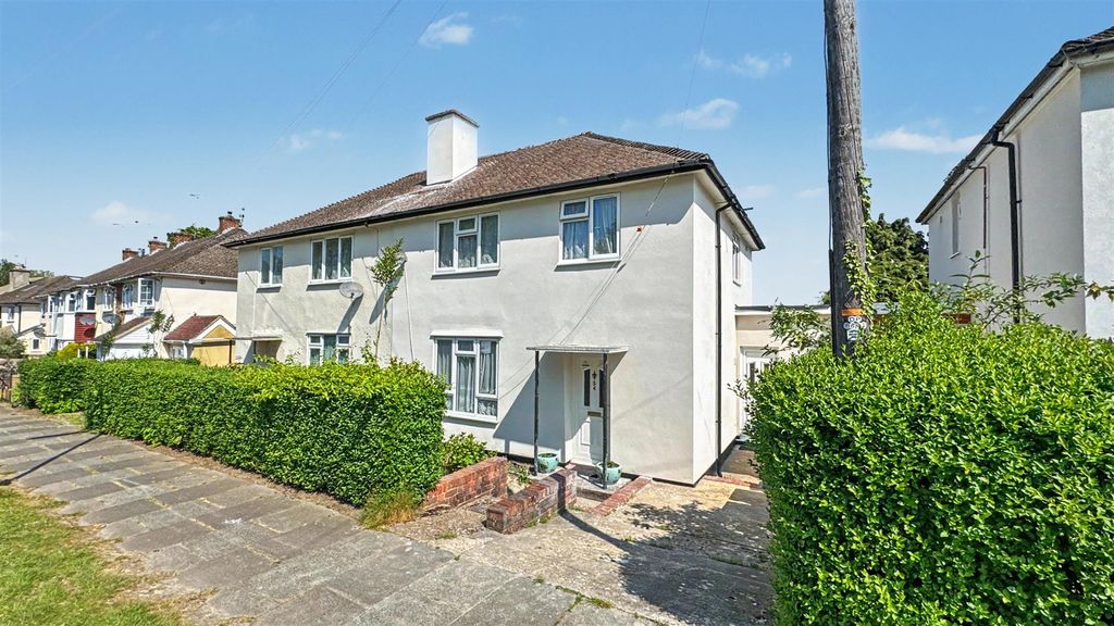 Property photo 1 of 5
