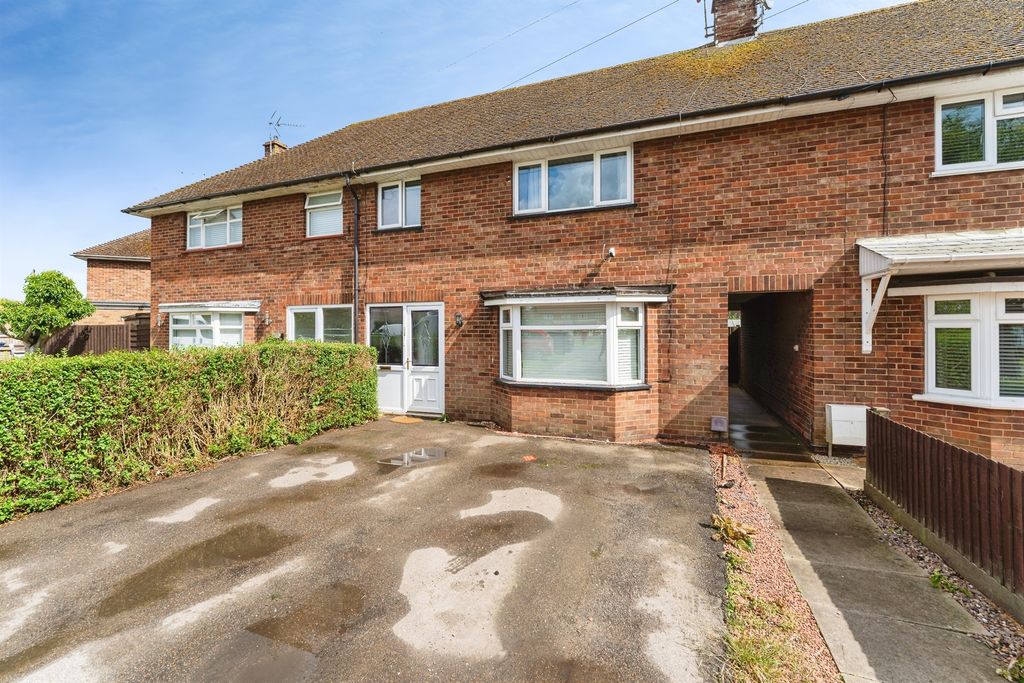 Property photo 1 of 16