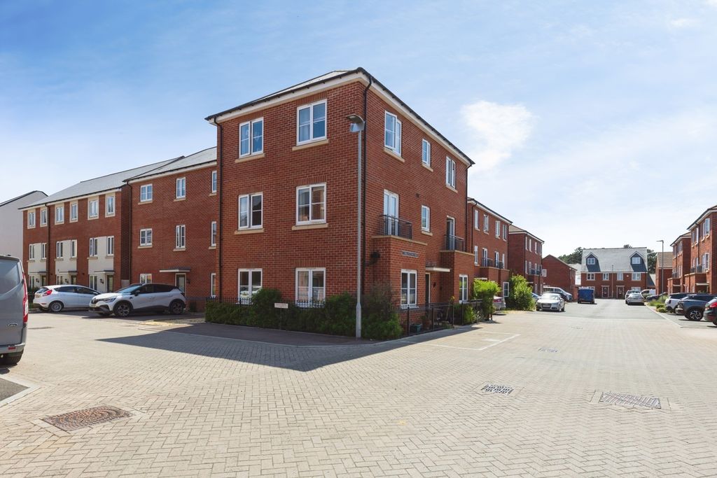 Property photo 1 of 12 Pbox-Img.Jpg