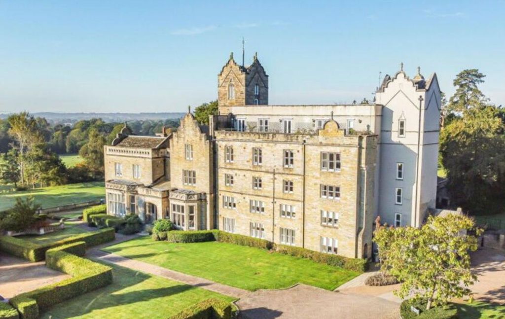 Property photo 1 of 20