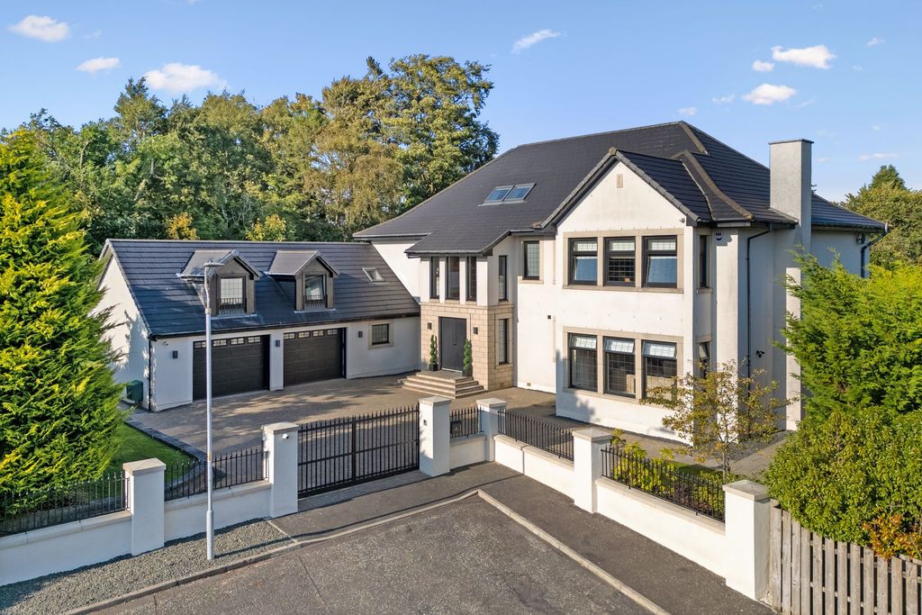 Property photo 1 of 59