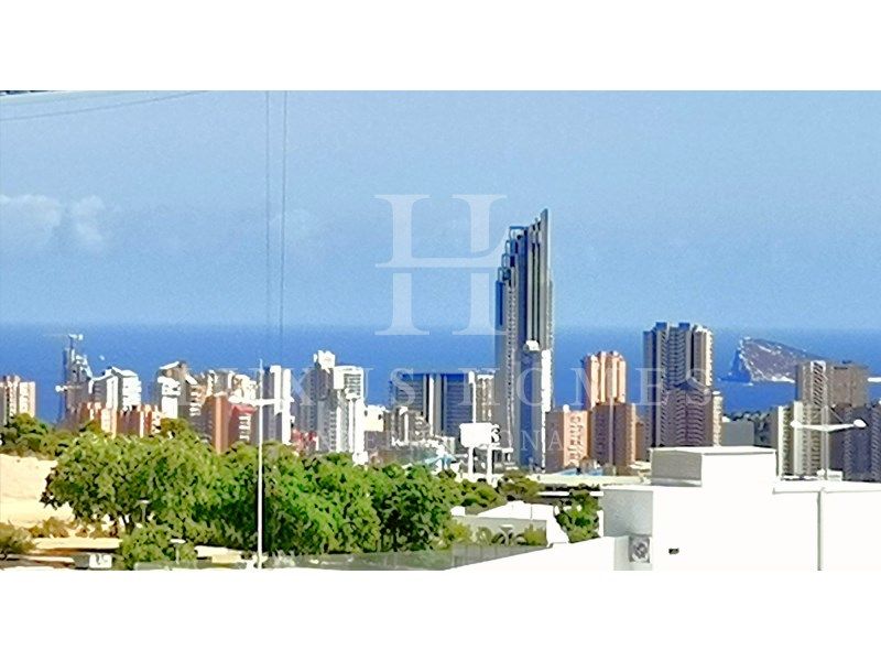 Property photo 1 of 41