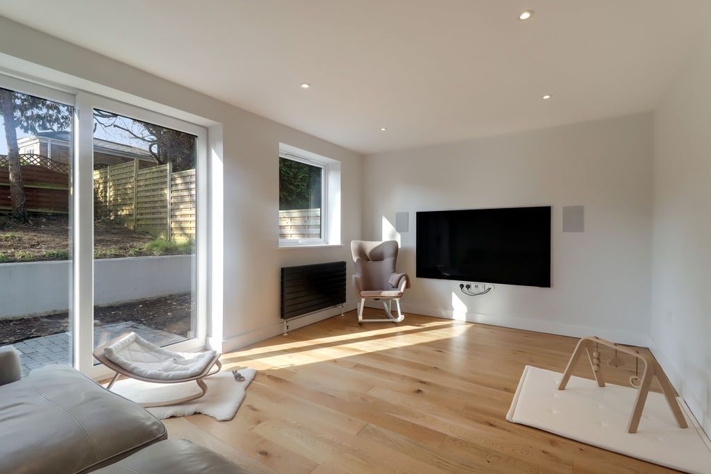 Property photo 3 of 20 Photo 1