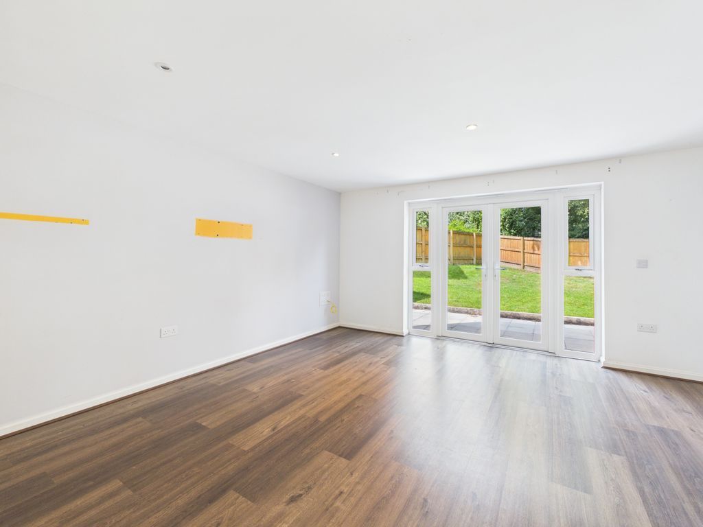 Property photo 3 of 13 Living/Dining Space