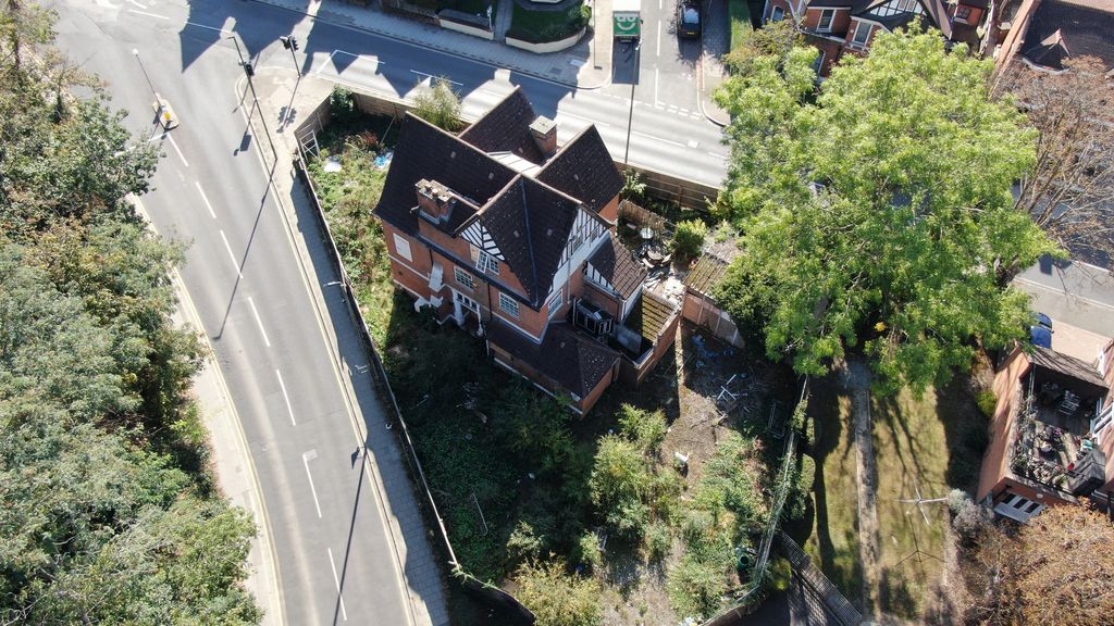 Property photo 1 of 13