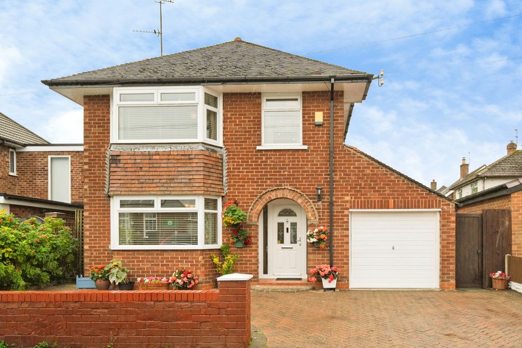 Property photo 1 of 17 Pbox-Img.Jpg