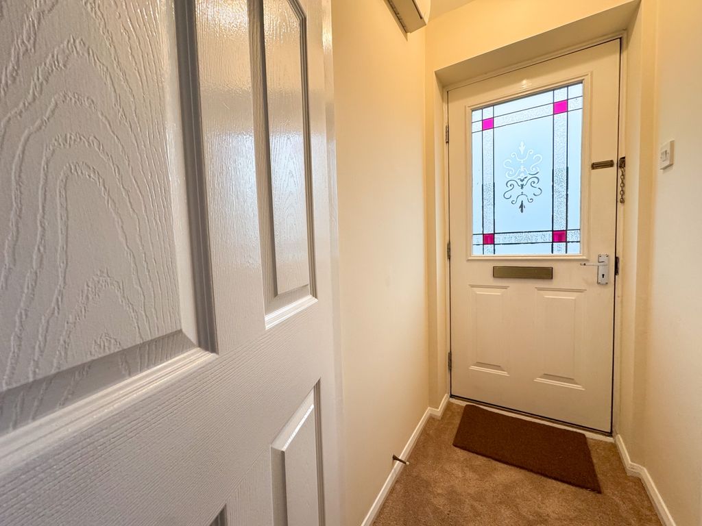 Property photo 3 of 15 Whin Meadows Ewemove-5