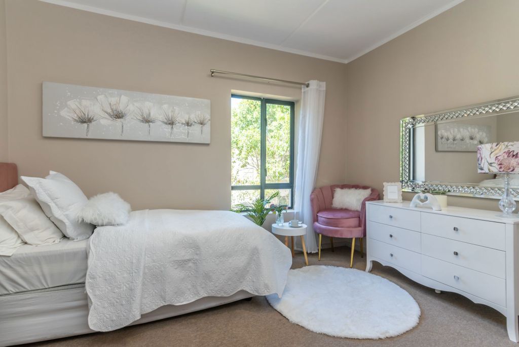 Property photo 1 of 6 Kw1694705