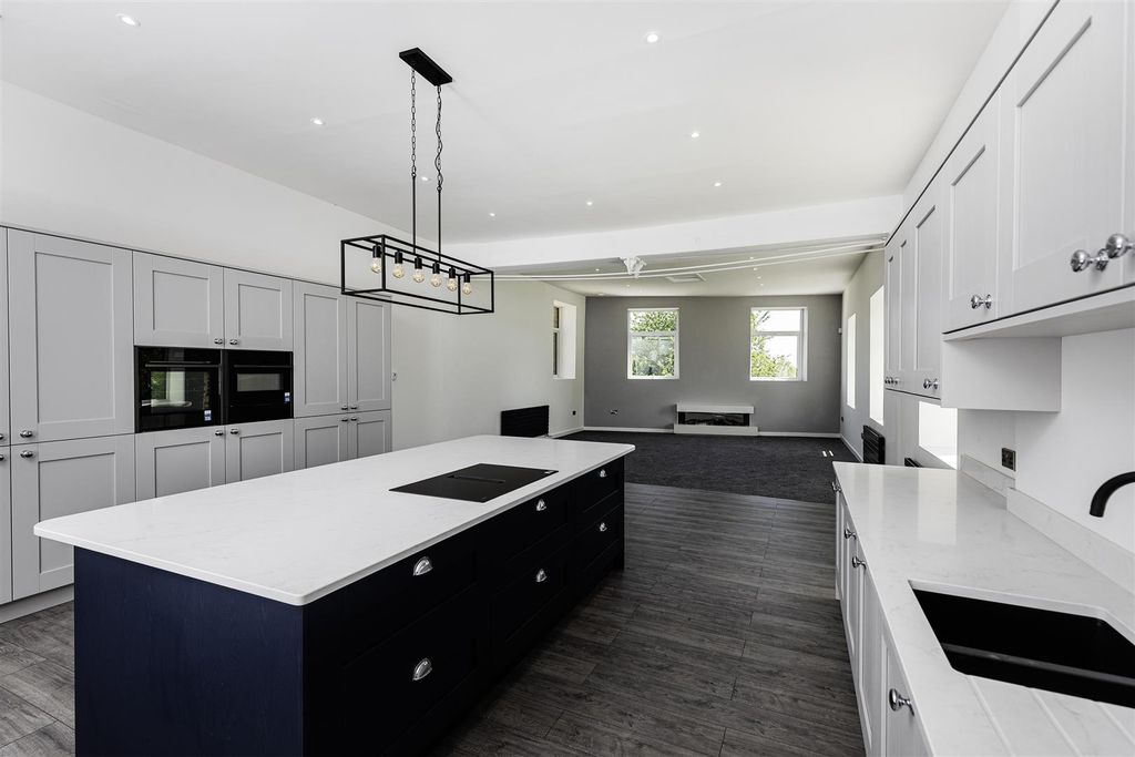 Property photo 2 of 52 Living/Dining Kitchen