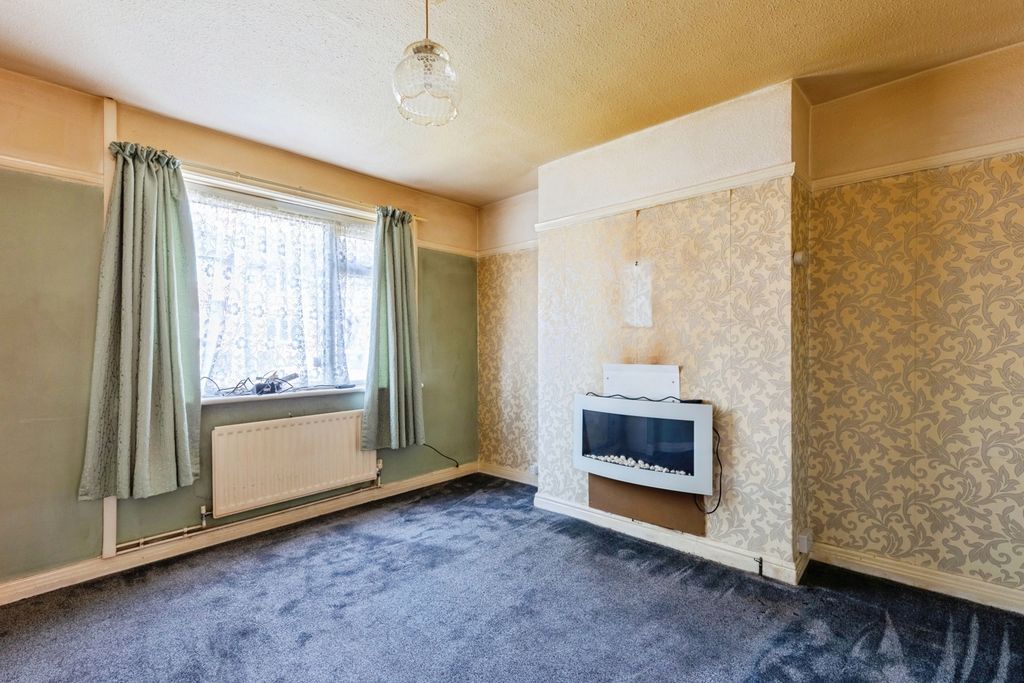 Property photo 2 of 20 Pbox-Img.Jpg