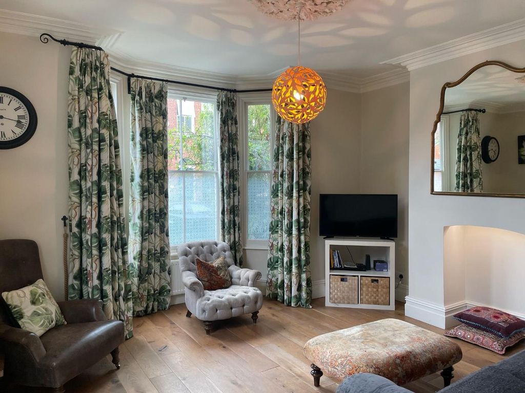 Property photo 3 of 31