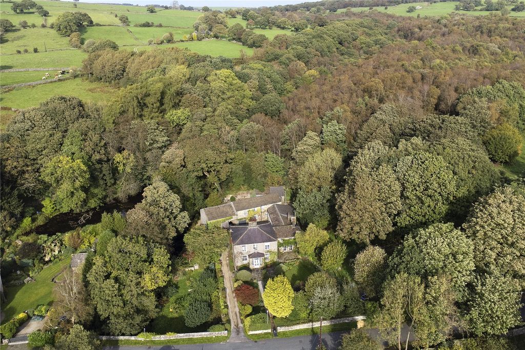 Property photo 1 of 30 Aerial Shot