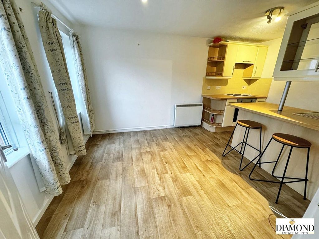 Property photo 2 of 11 Img_0808.Jpg