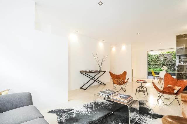 Property photo 1 of 10 Reception Room Leadi