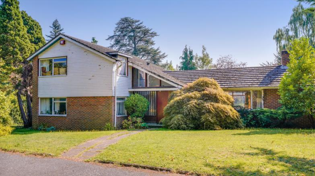 Property photo 1 of 9 4 Fernhill, Oxshott, Surrey, Kt22 0Jh