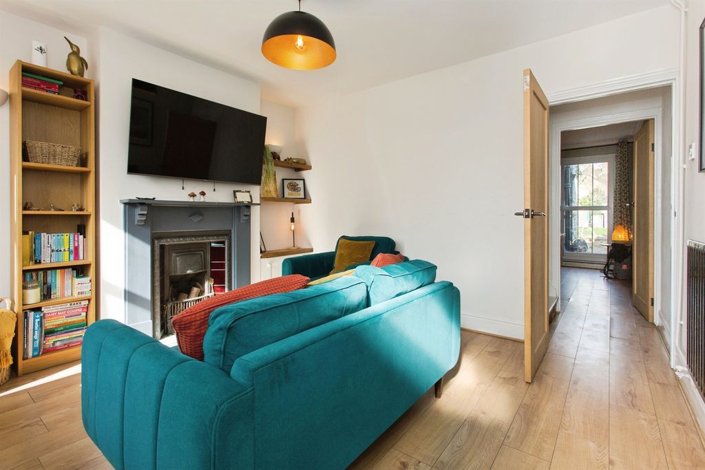 Property photo 3 of 13