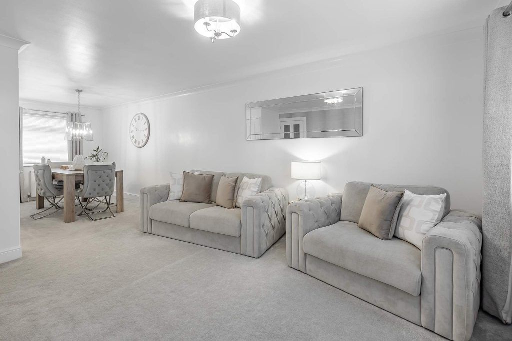 Property photo 3 of 31