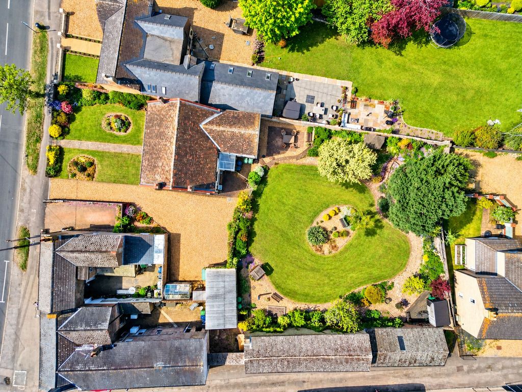Property photo 2 of 49