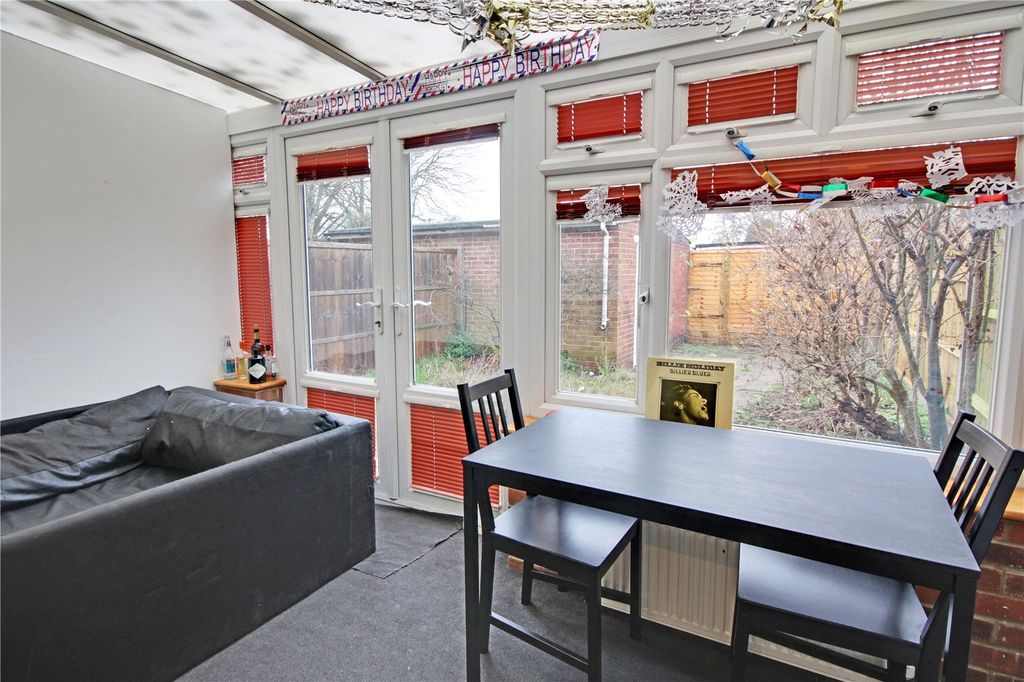 Property photo 3 of 16 Picture No. 15