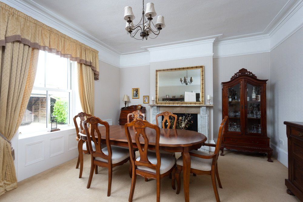 Property photo 3 of 21 Dining Room
