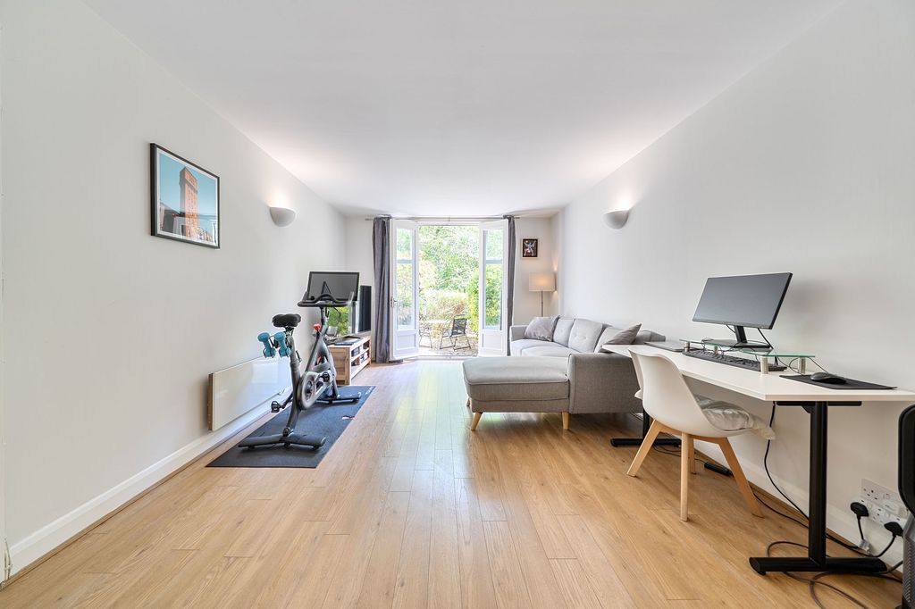 Property photo 1 of 19