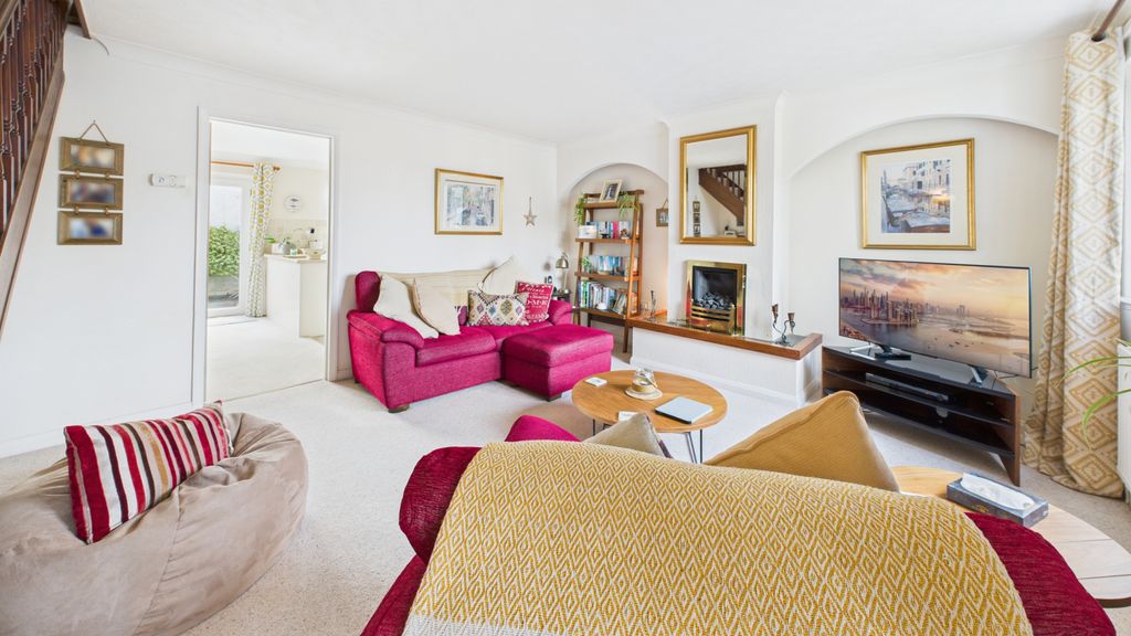 Property photo 2 of 16 Gallery