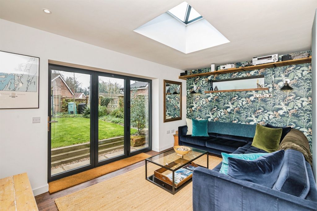 Property photo 3 of 20