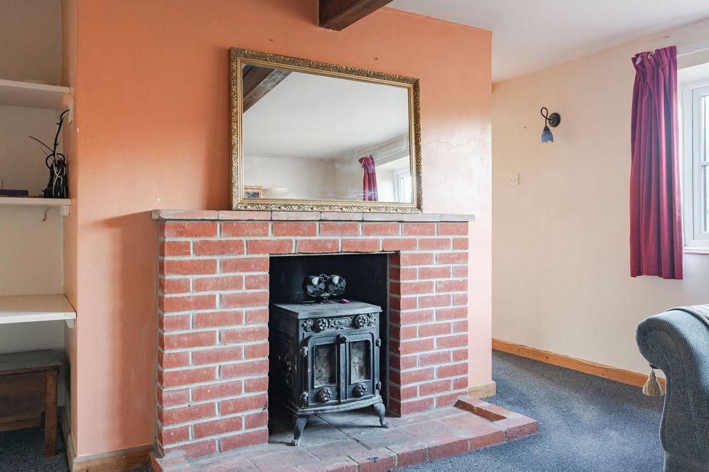 Property photo 3 of 23