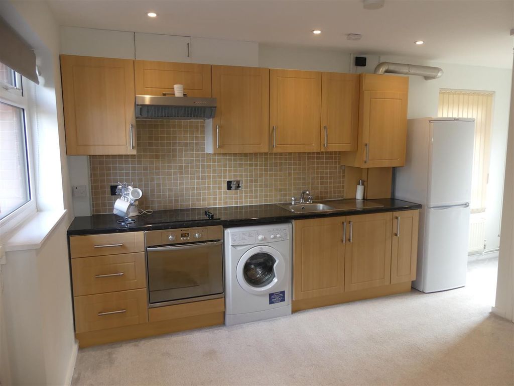 Property photo 3 of 9