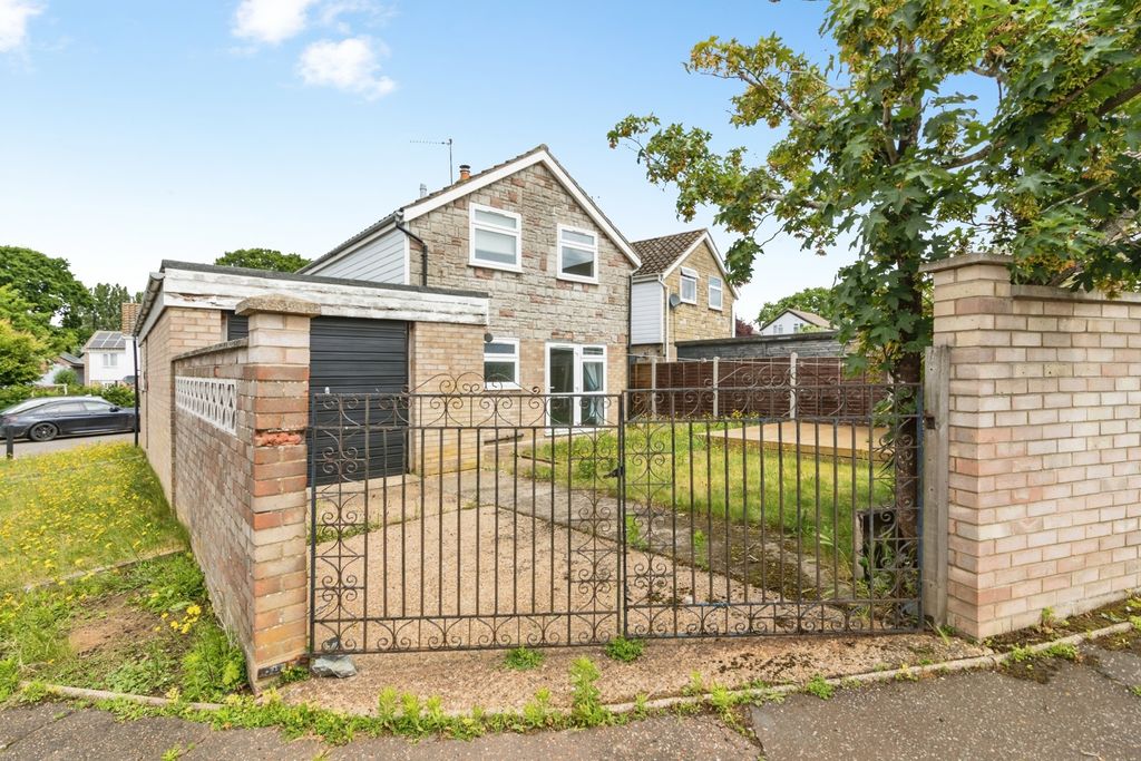 Property photo 1 of 18 Front